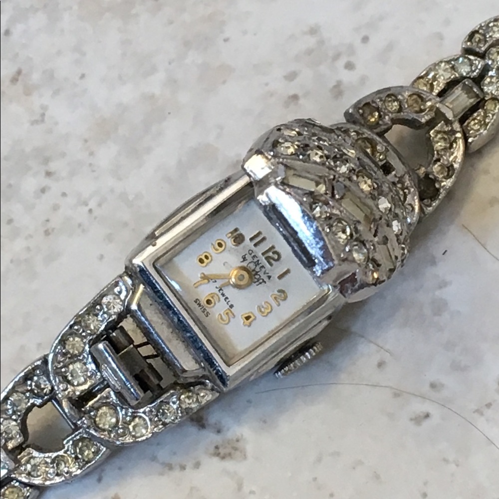 Vintage Art Deco Crystal Watch